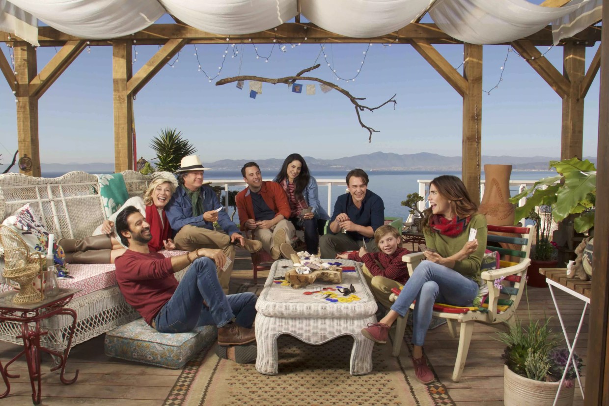 <i>Everybody Loves Somebody</i> Is the Rare Romantic Comedy That Deserves Love