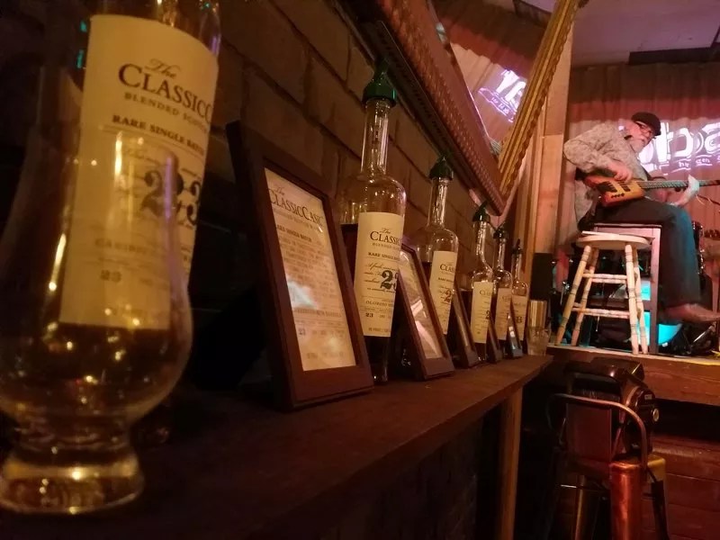This Whiskey Society Has Monthly Meetings in Fort Lauderdale — and Anyone Can Join