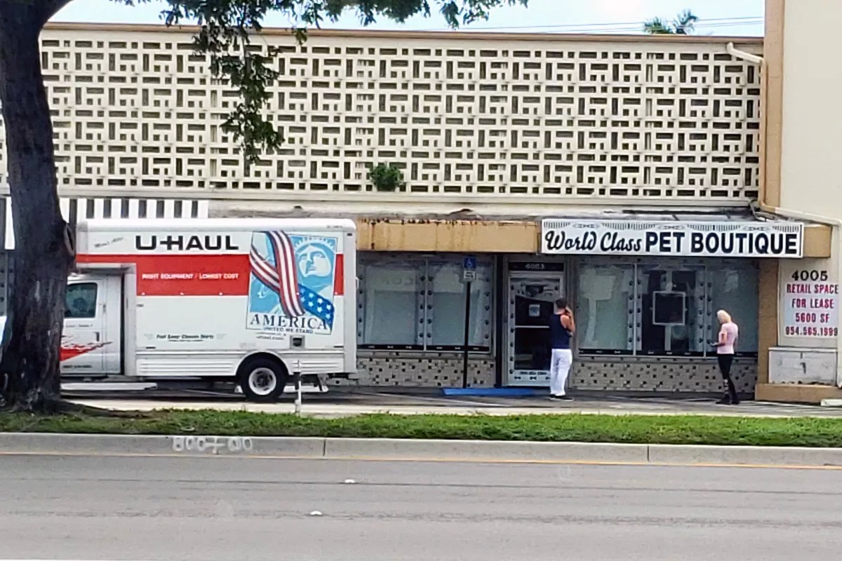 Facing Eviction, Embattled Puppy Seller Closes Shop in Oakland Park