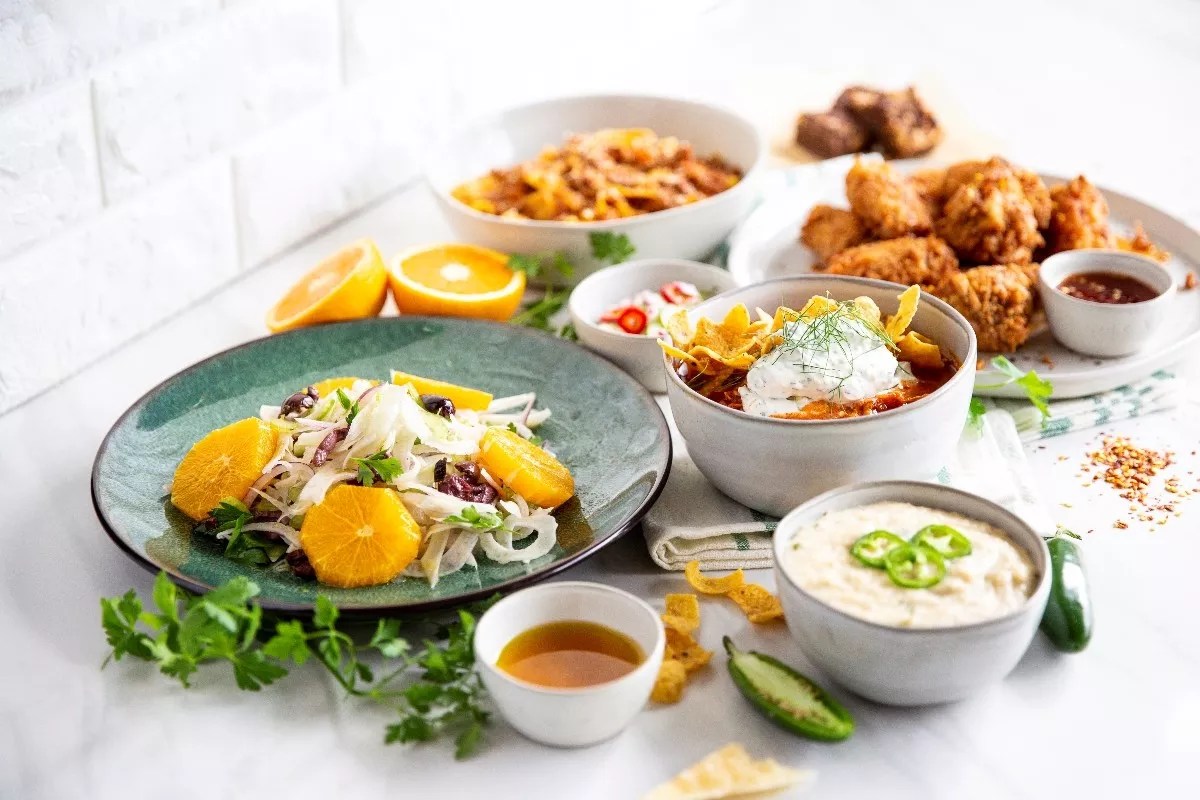 Rachael Ray Opens Virtual Eatery With Uber Eats