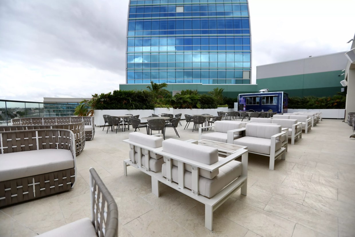Taste Notes: DAER Grows Hard Rock Footprint with Rooftop Venue