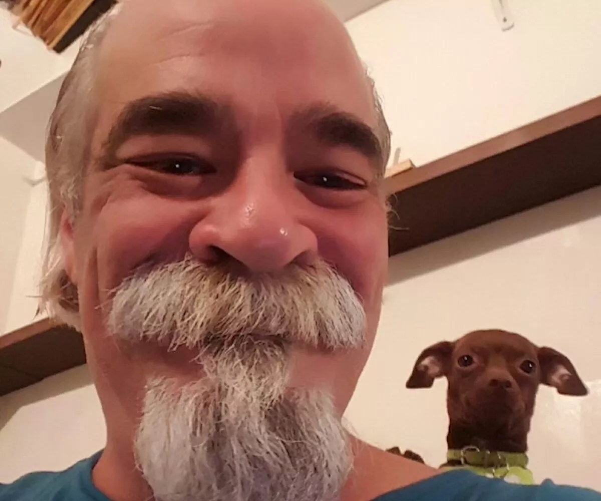 Former <i>New Times</i> Art Critic Carlos Suarez de Jesus, Who Died February 3 at Age 61, Is a Forever Legend