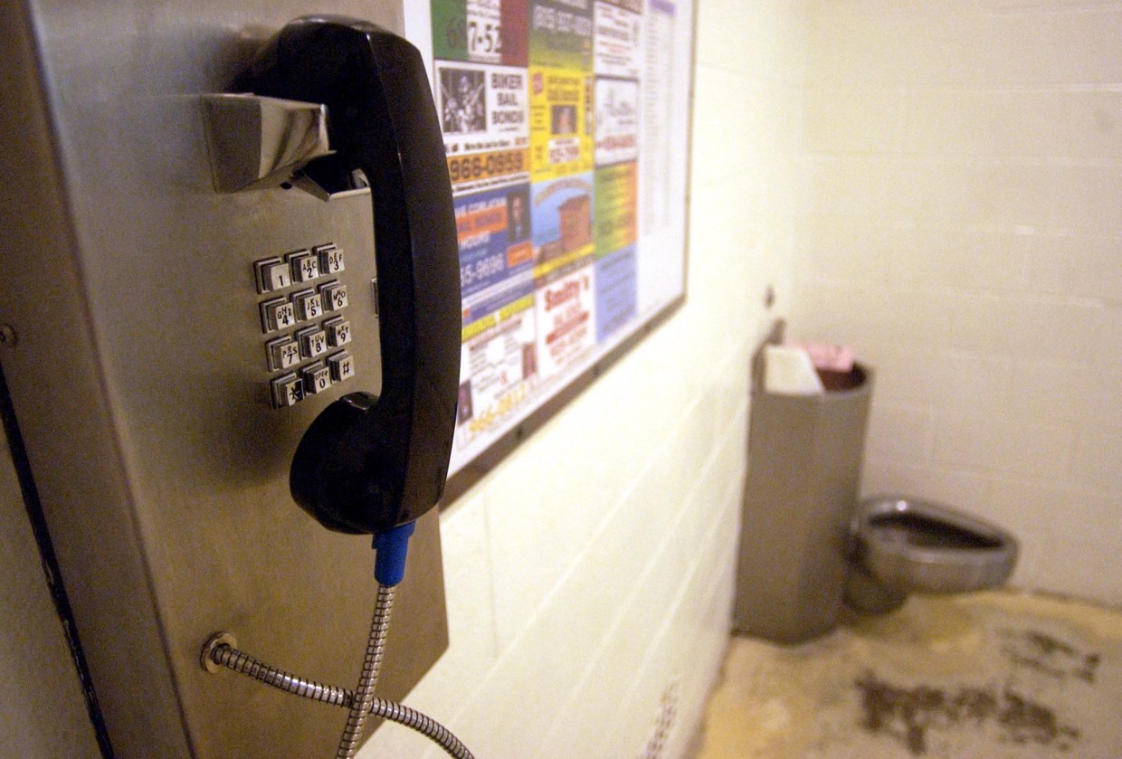 AI Software to Eavesdrop on Prisoner Phone Calls in Florida