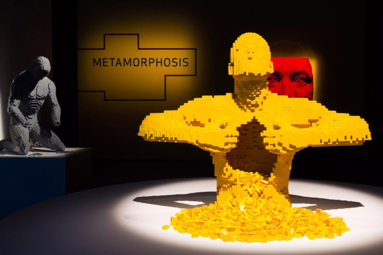 “The Art of the Brick” Celebrates Everyone’s Favorite Danish Plastic Brick Toy