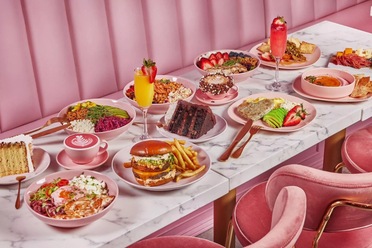 Miami’s Viral Pink Café Opens First Location in Broward