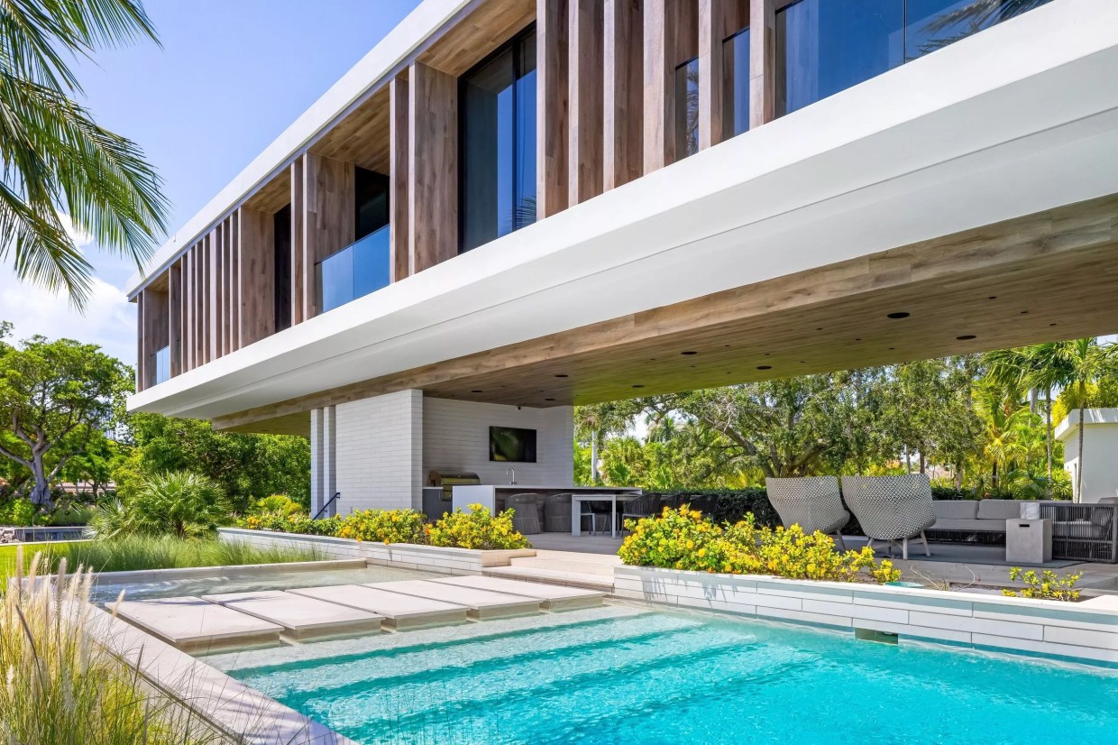 “Floating” Fort Lauderdale Mansion Hits the Market for $50 Million