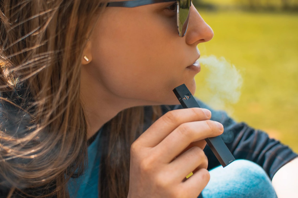Boca Recovery Study: Vapes Have 400x More Bacteria Than a Toilet Handle