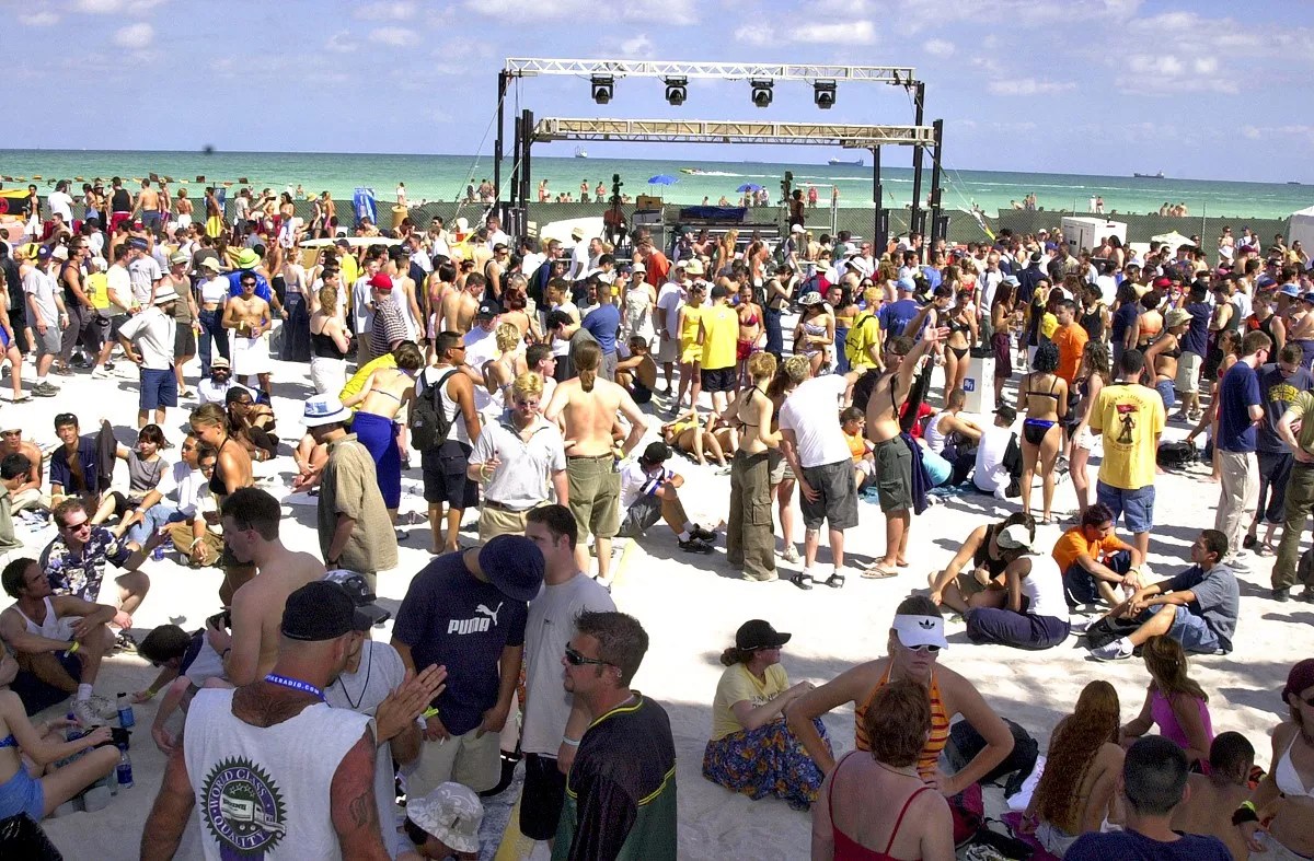 The crowd at Ultra Music Festival in 1999