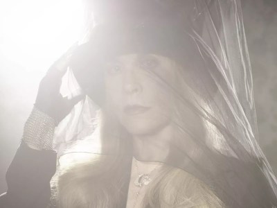 Stevie Nicks Will Perform at Hard Rock Live in September